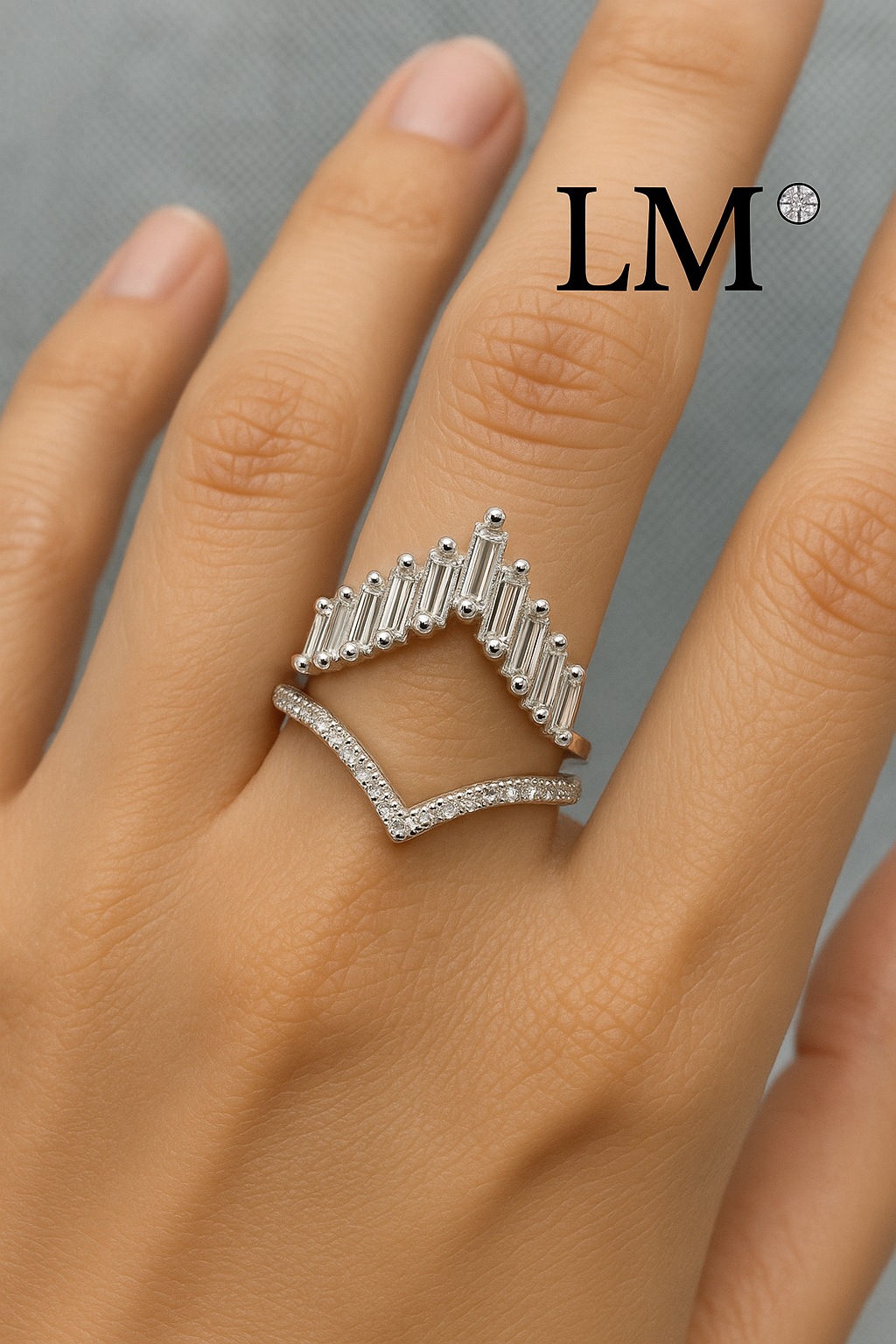Luxe V-Shape Diamond Accent Ring