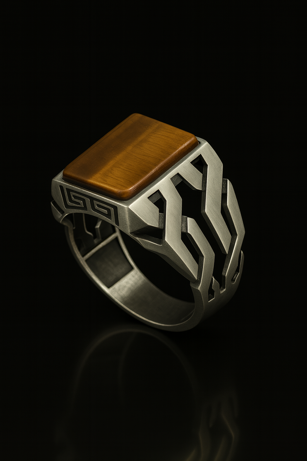 Emerald Crest Ring – Prestige Edition